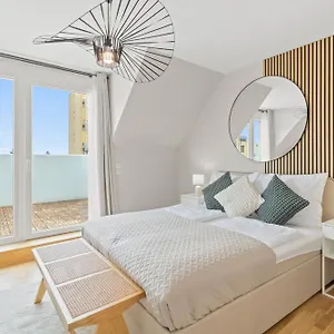 Апартаменты Stylish - 3 Min To U1 Kagraner Platz, Вена